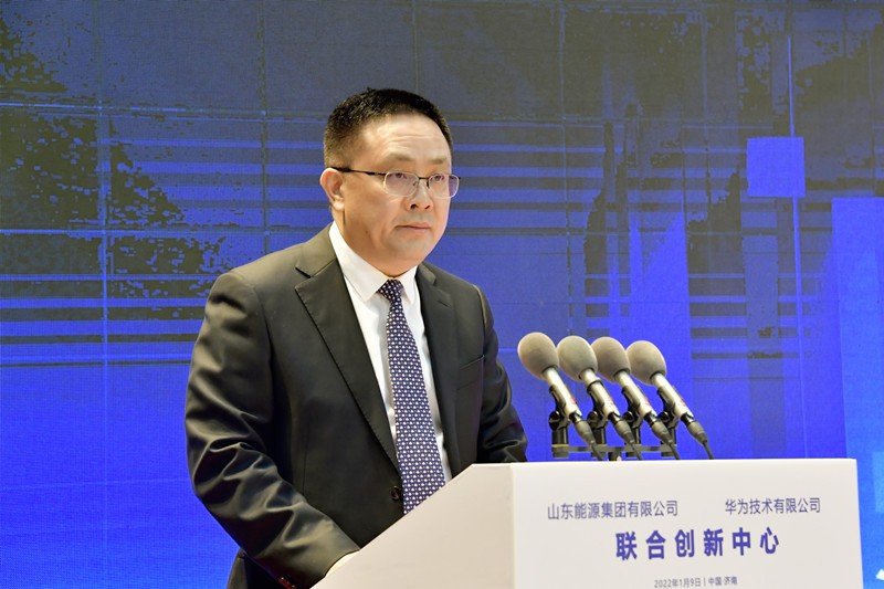張寶才主持座談會 張寶才主持座談會