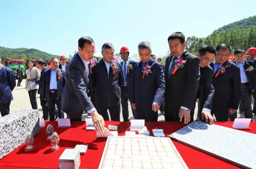 該項(xiàng)目建設(shè)以陜煤集團(tuán)“雙碳”戰(zhàn)略目標(biāo)為引領(lǐng)