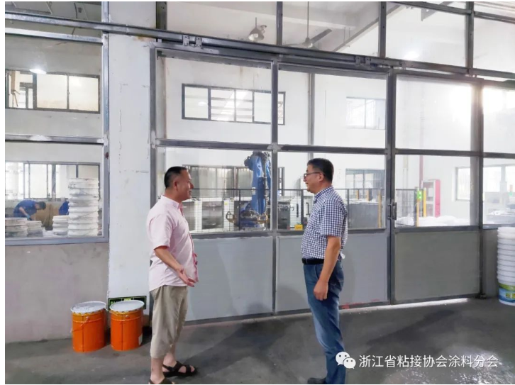 浙江省粘接技術(shù)協(xié)會涂料分會領(lǐng)導(dǎo)走訪考察寧波康曼絲涂料有限公司 浙江省粘接技術(shù)協(xié)會涂料分會領(lǐng)導(dǎo)走訪考察寧波康曼絲涂料有限公司