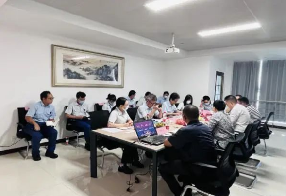 住友橡膠(湖南)有限公司到際華中晟公司參觀考察 住友橡膠(湖南)有限公司到際華中晟公司參觀考察