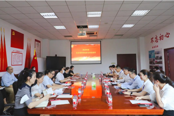 中國上市公司協(xié)會黨委書記柳磊一行蒞臨硅寶科技調研