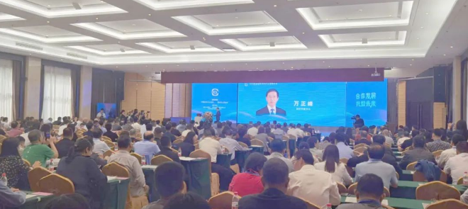 萬正峰：濮陽市創(chuàng)造“三度”環(huán)境，助力涂料企業(yè)舒心創(chuàng)業(yè)