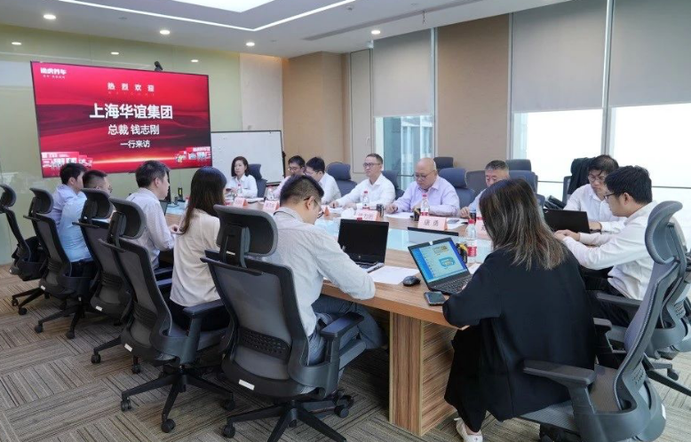錢志剛表達了對途虎養(yǎng)車一直以來的大力支持的感激之情。他指出，華誼集團旗下的雙錢輪胎是中國輪胎行業(yè)歷史最悠久的民族品牌之一。雙錢輪胎的產(chǎn)品在途虎養(yǎng)車平臺上獲得了廣泛的認可，尤其是飛躍和昆侖等半鋼胎產(chǎn)品。錢志剛表示，未來雙錢輪胎將進一步提升產(chǎn)能，加強自動化和數(shù)字化水平，鞏固產(chǎn)品質(zhì)量的優(yōu)勢，構(gòu)建更強大的品牌優(yōu)勢。他強調(diào)希望建立定期的工作例會等溝通機制，以便及時獲取途虎養(yǎng)車銷售端和客戶的反饋意見，幫助雙錢輪胎不斷優(yōu)化產(chǎn)品規(guī)格，提供更符合消費者需求的產(chǎn)品，培養(yǎng)更多品牌忠誠度高的客戶，為雙方合作開拓更多共贏的機會。